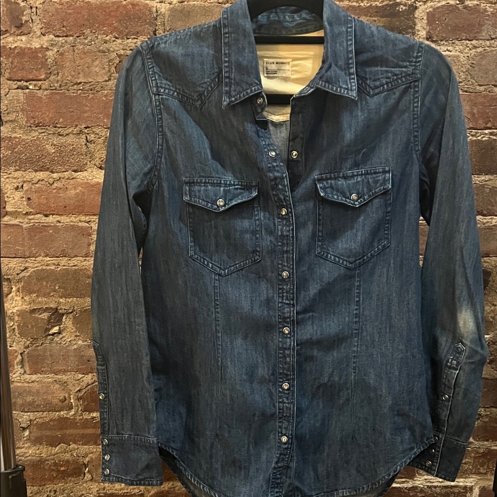 Club Monaco 100% Cotton Chambray Shirt